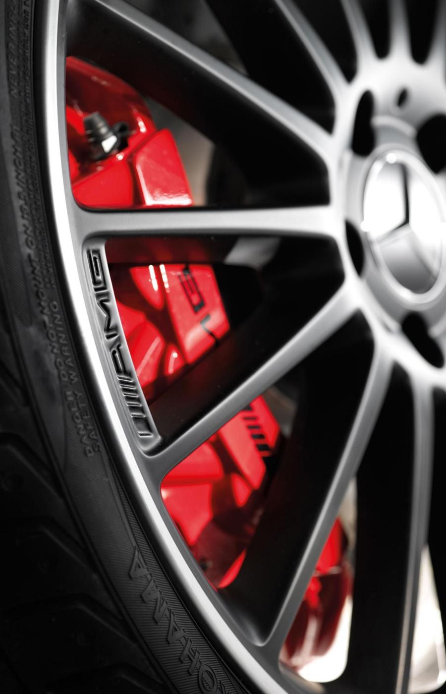  Mercedes-Benz C63 AMG Affalterbach Edition 2011 года  (фото 5 из 9)